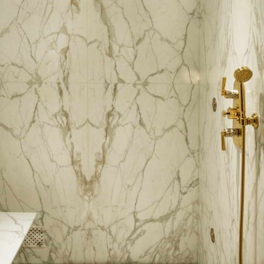 rivestimento pareti doccia bagno in marmo giallo 21